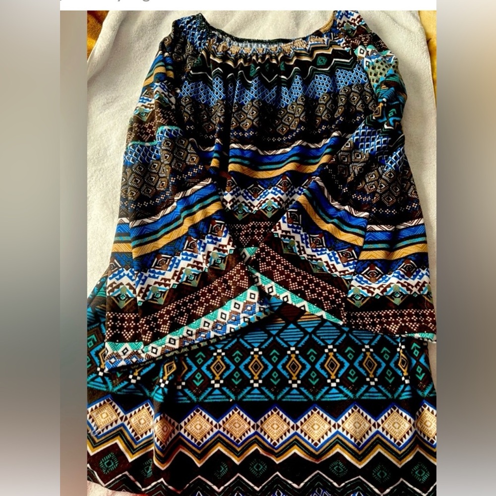 Mid-Thigh Blouse (L) w/ Boots